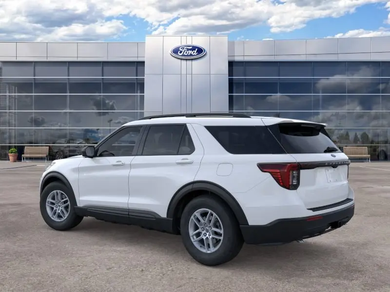 2026 Ford Explorer undefined photo 5