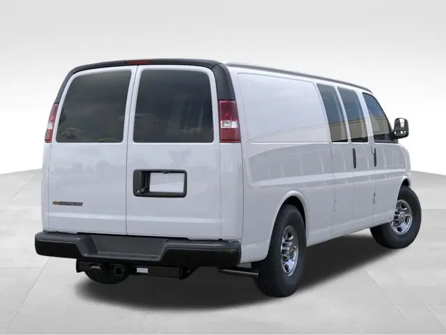 2026 Chevrolet Express Work Van HD 2500 Extended photo 4