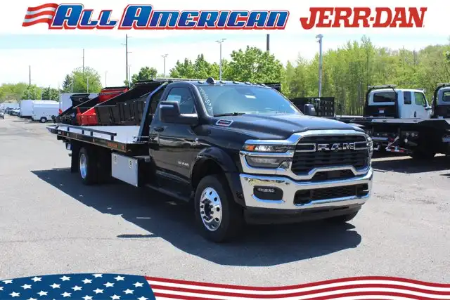 2026 RAM 5500 Big Horn 4X4 Reg Cab LWB DRW 205" WB's photo