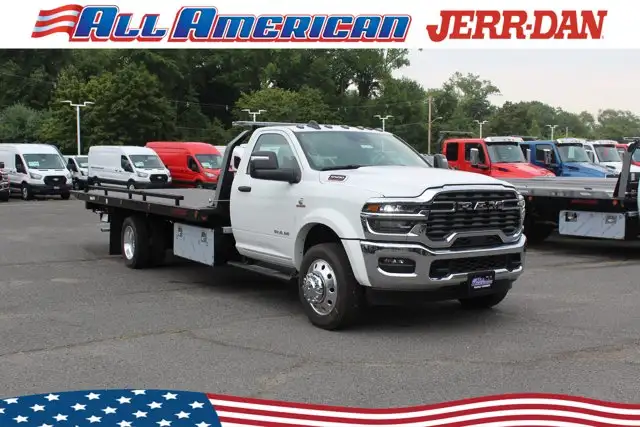 2026 RAM 5500 Big Horn 4X4 Reg Cab LWB DRW 205" WB's photo