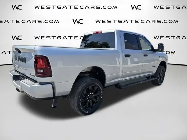 2027 RAM 2500 Big Horn 4WD Crew Cab SWB photo 5