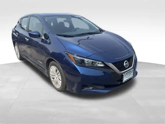 2018 Nissan Leaf S's photo
