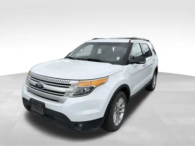 2015 Ford Explorer XLT 4WD's photo