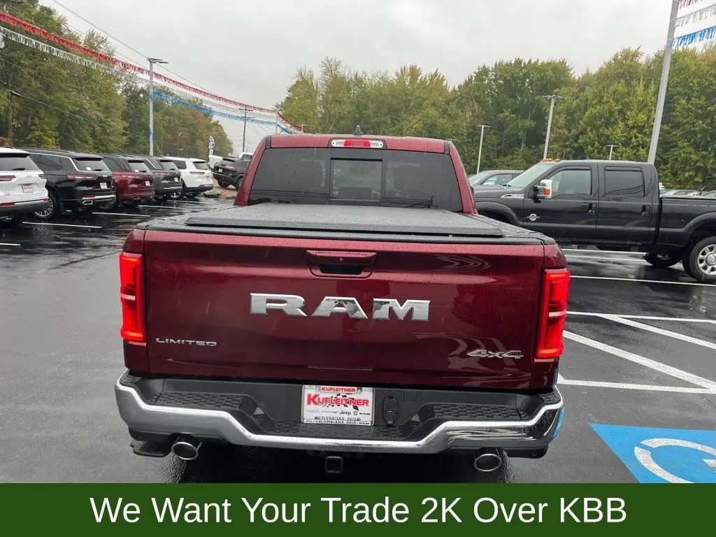 2025 RAM 1500 Limited 4x4 Crew Cab 5'7 photo 3