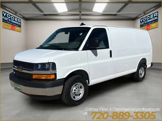 2026 Chevrolet Express 2500 Work Van HD's photo