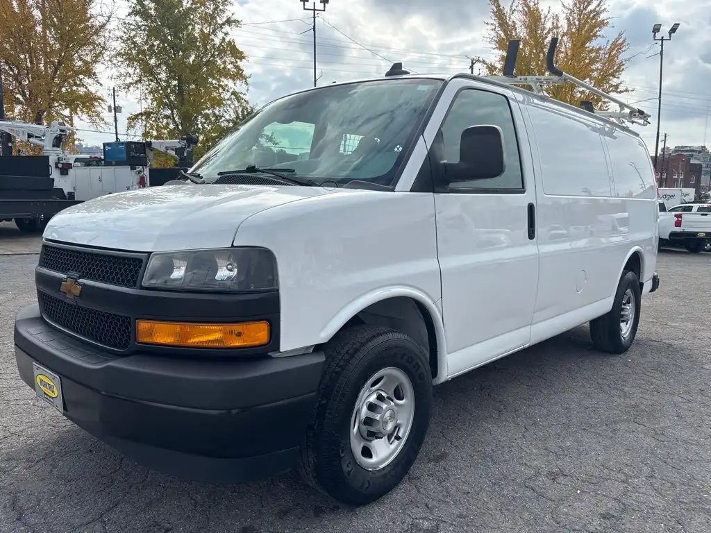 2020 Chevrolet Express 2500 Work Van HD's photo