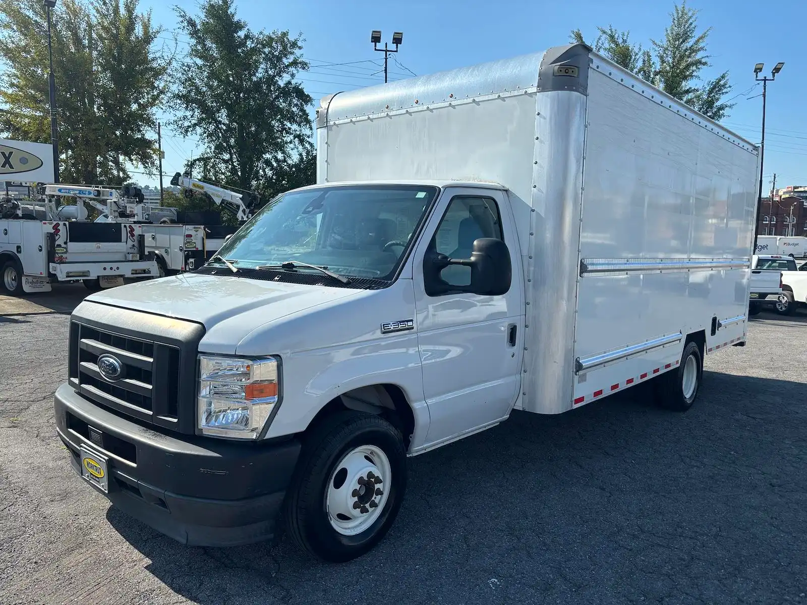 2022 Ford E-Series SRW E-350 Super Duty 138 in WB's photo