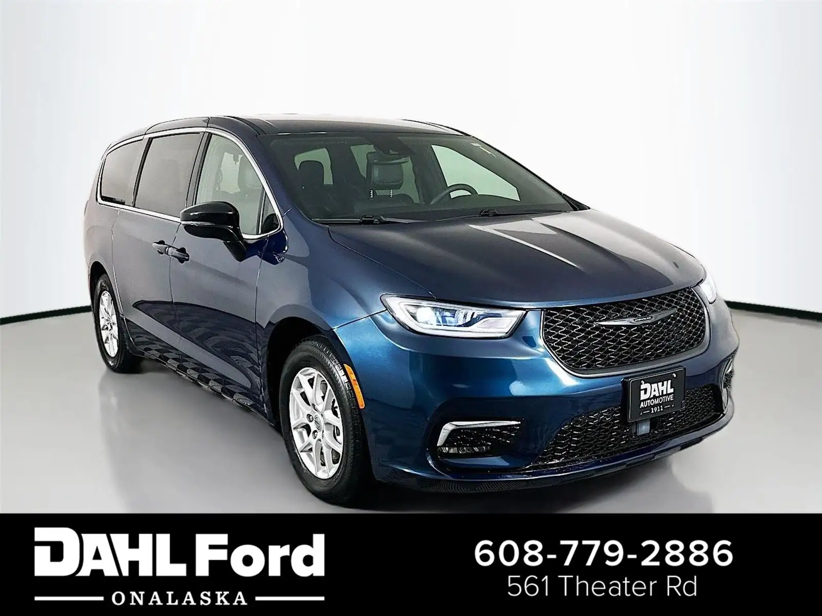 2025 Chrysler Pacifica Select photo 1