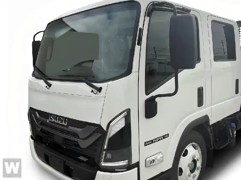 2026 Isuzu NPR-XD's photo