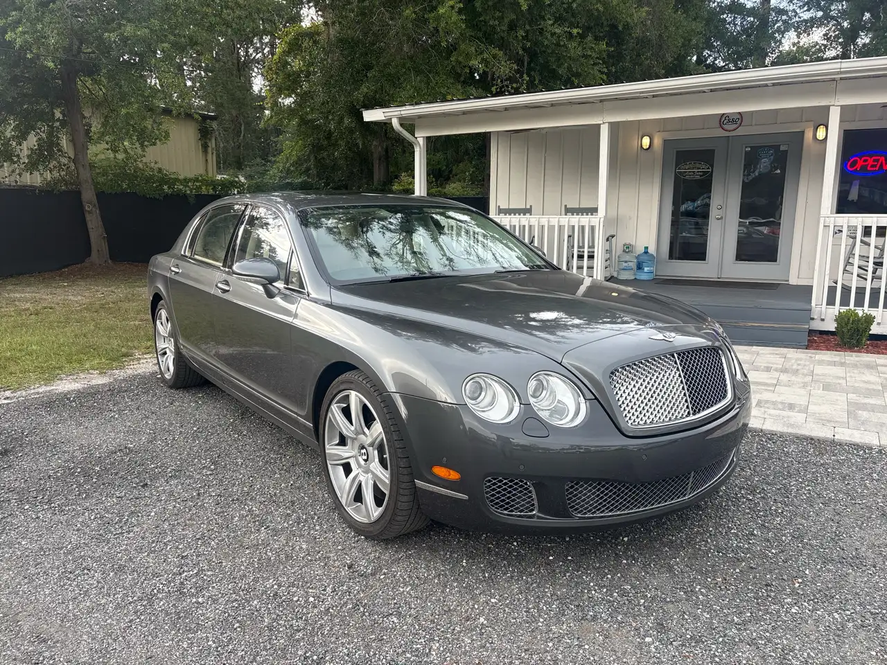 2009 Bentley Flying Spur Base's photo