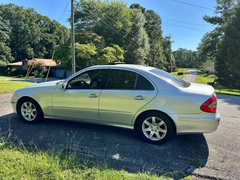 2009 Mercedes-Benz E-Class E320 BlueTEC photo 5