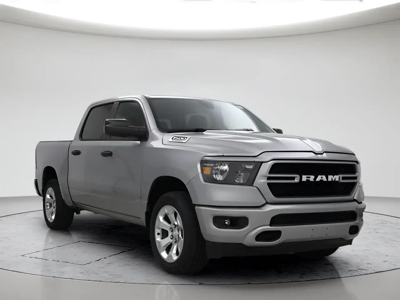 2024 RAM 1500 Classic SLT 4x4 Quad Cab 6'4's photo