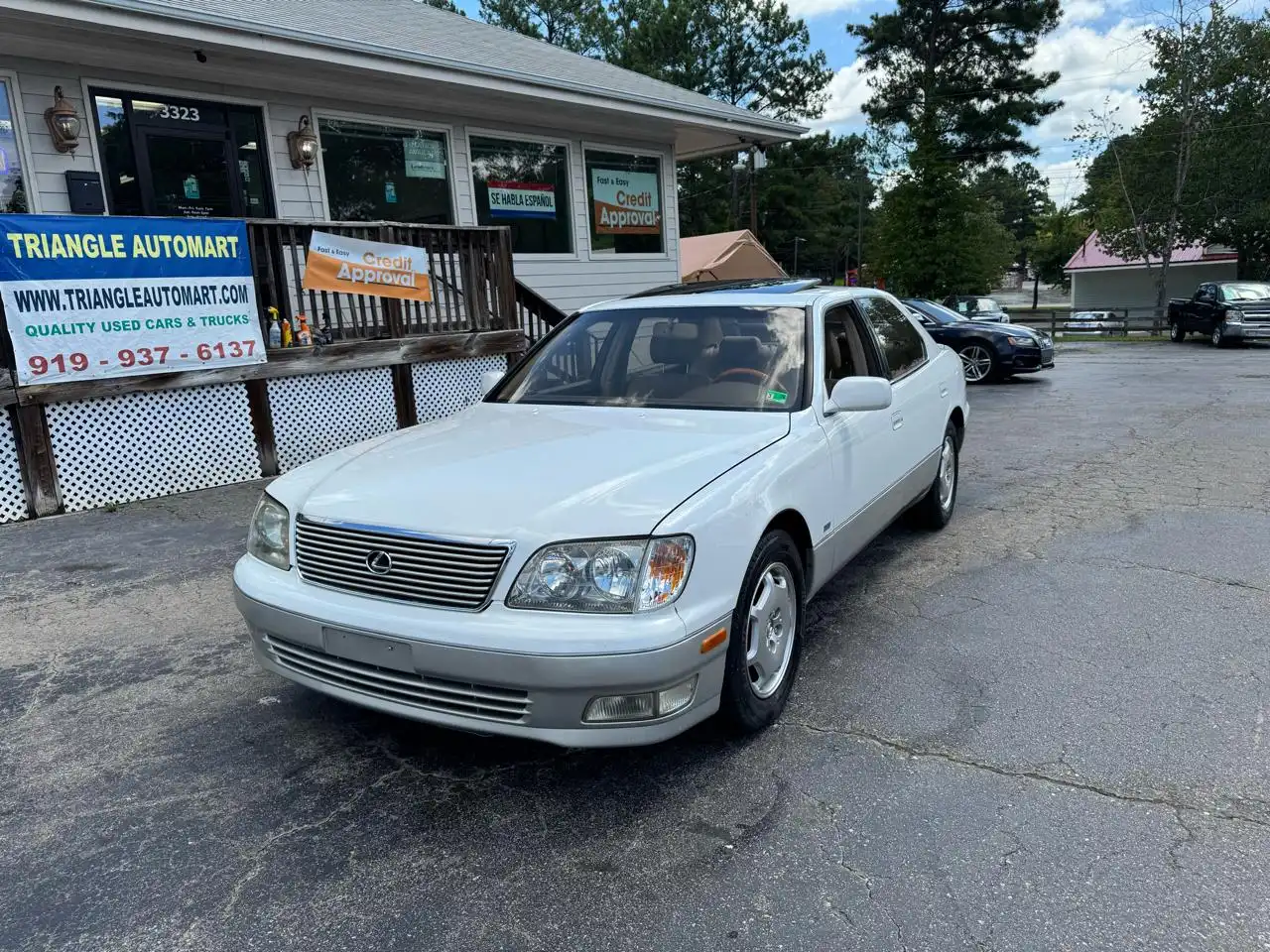 2000 Lexus LS 500 400's photo