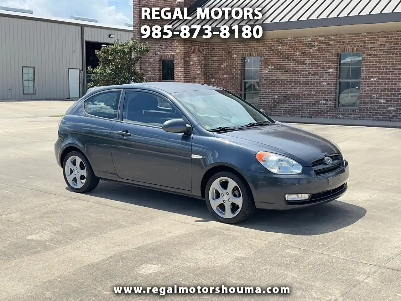 2009 Hyundai Accent SE 3-Door 5-Speed Manual's photo