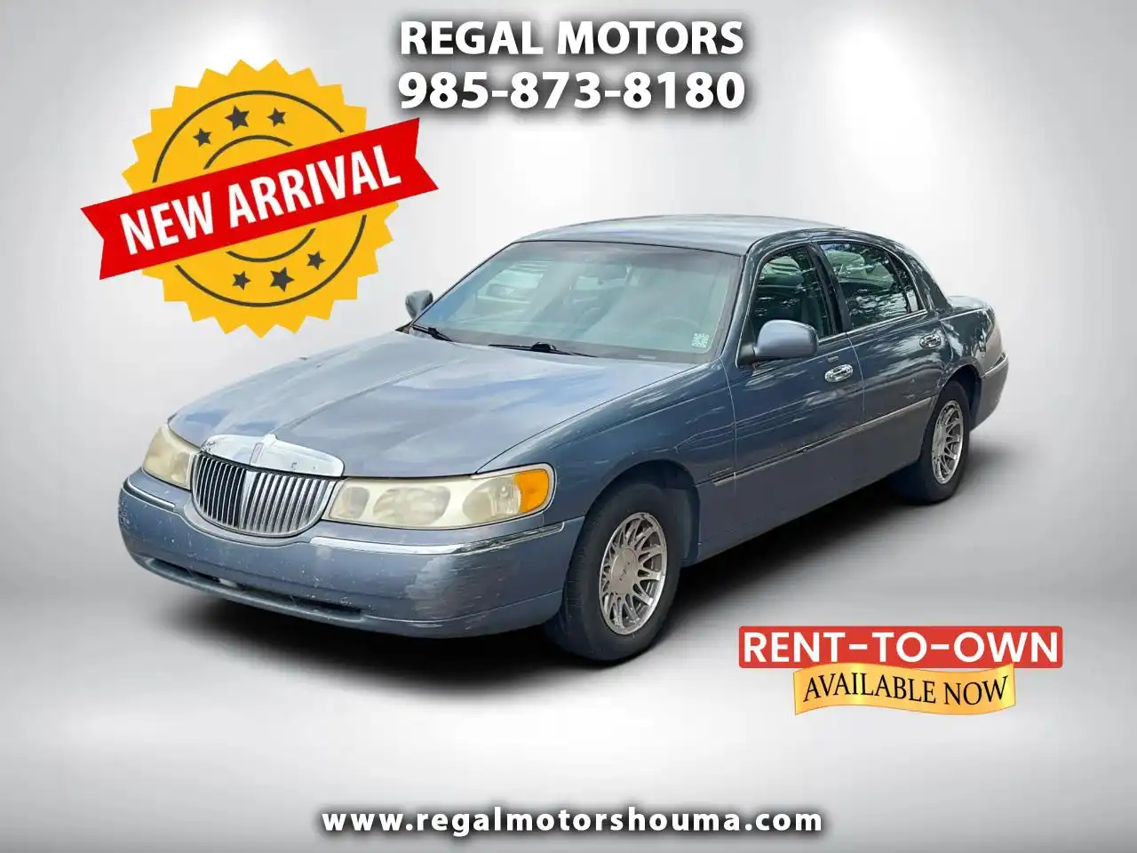2000 Lincoln Town Car Signature's photo