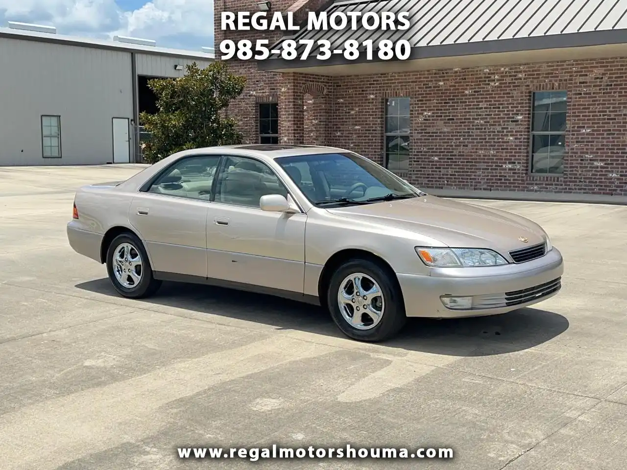 1999 Lexus ES 350 300's photo