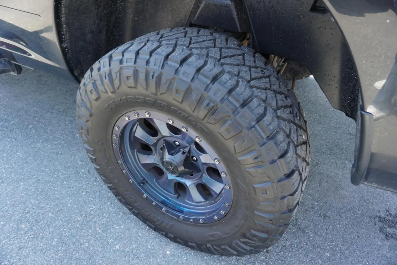 2019 RAM 1500 Classic Express 4x4 Quad Cab 6'4 photo 5