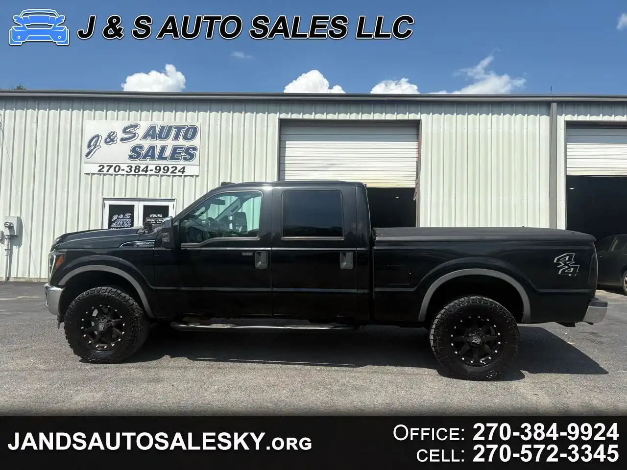 2015 Ford F-350 Platinum 4WD Crew Cab SRW 172 in's photo