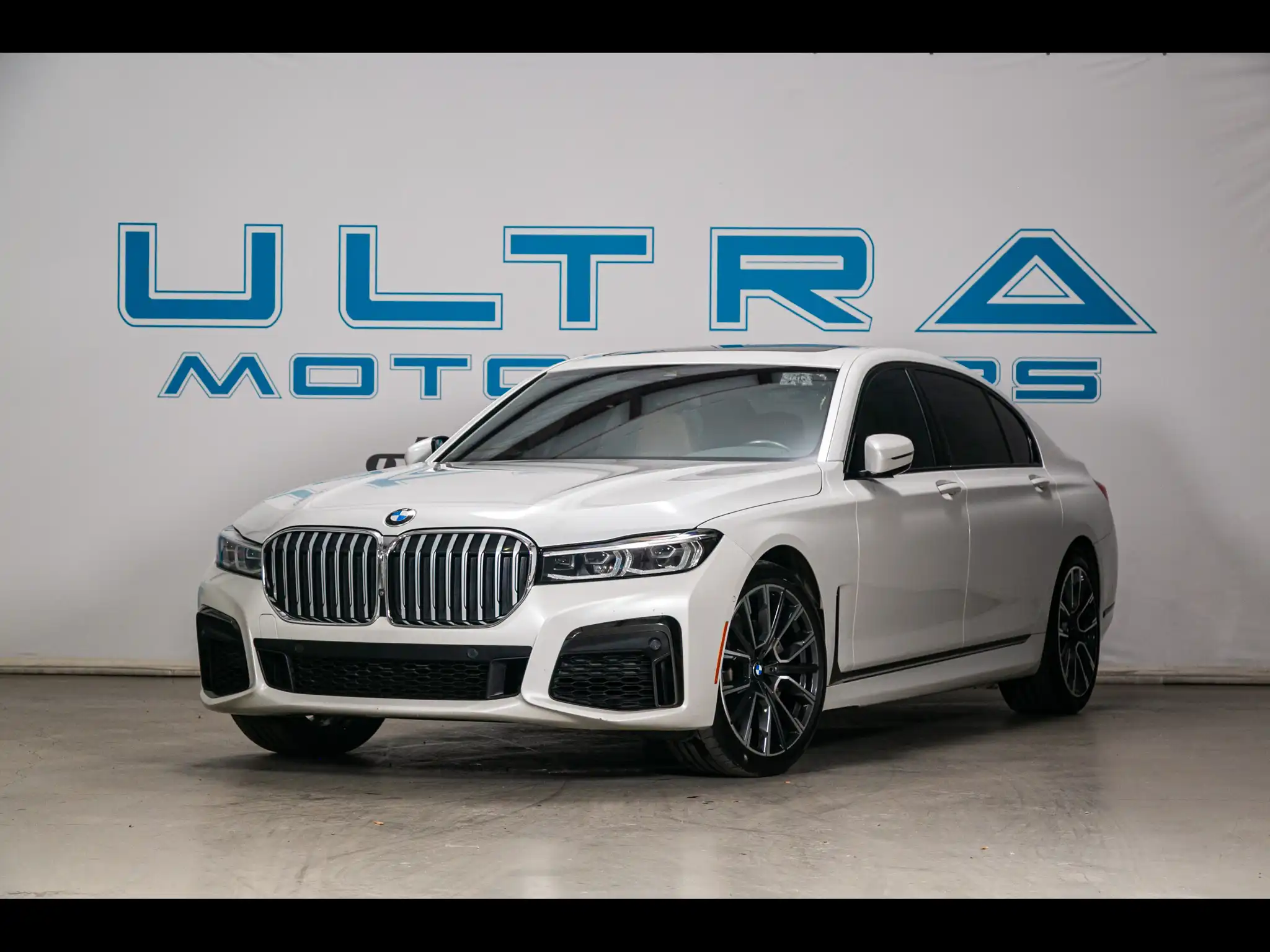 2020 BMW 7 Series 740i's photo