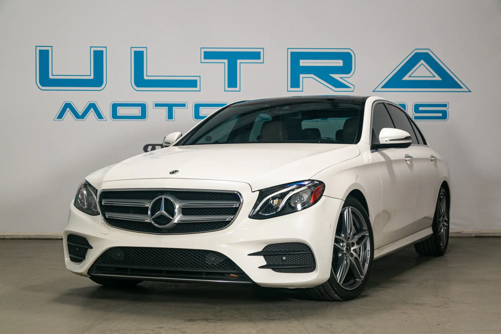 2018 Mercedes-Benz E-Class E300 photo 5
