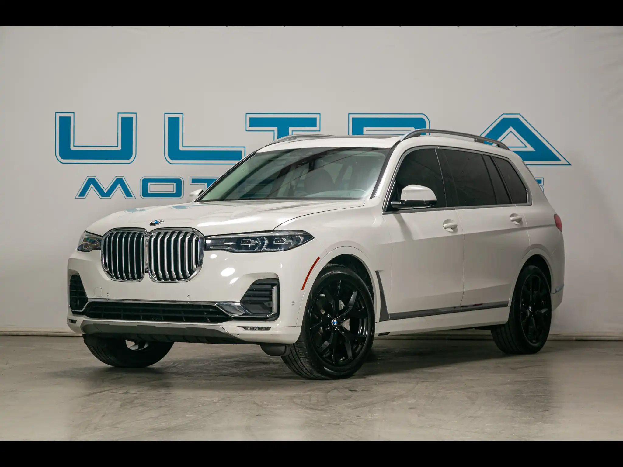 2020 BMW X7 xDrive40i's photo