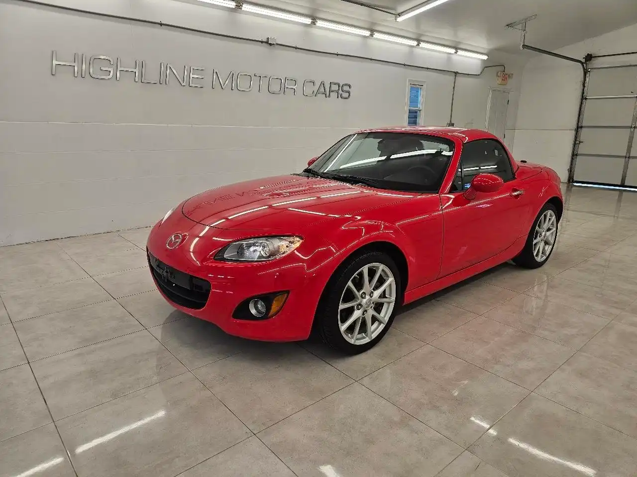 2012 Mazda MX-5 Miata 2.0 Touring Hard Top Auto's photo