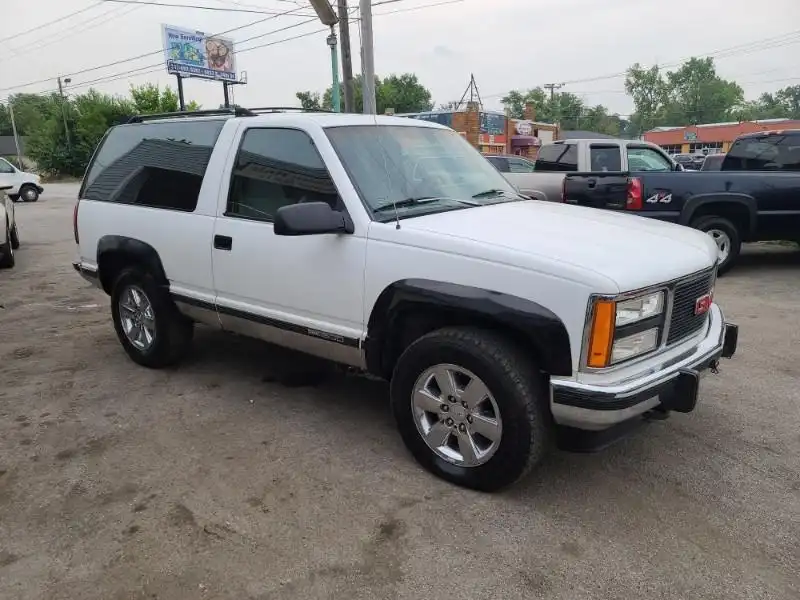 1993 GMC Yukon's photo
