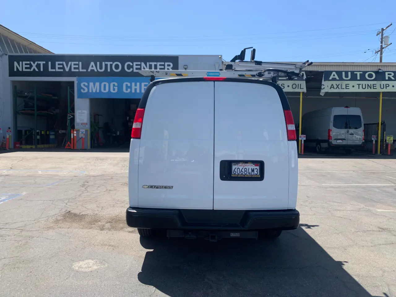 2022 Chevrolet Express 2500 Work Van HD photo 5