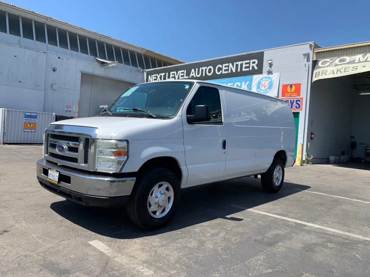 2013 Ford E-Series E-250 Van photo 4