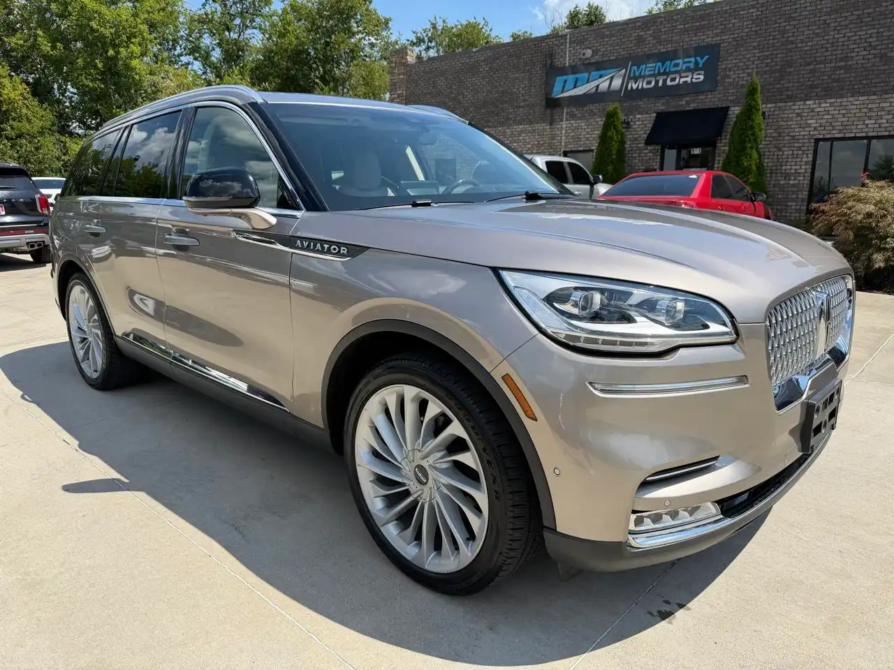 2020 Lincoln Aviator Reserve AWD's photo