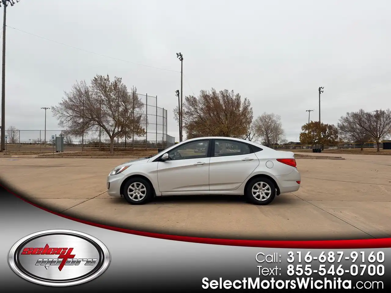 2013 Hyundai Accent GLS 4-Door 6-Speed Manual's photo