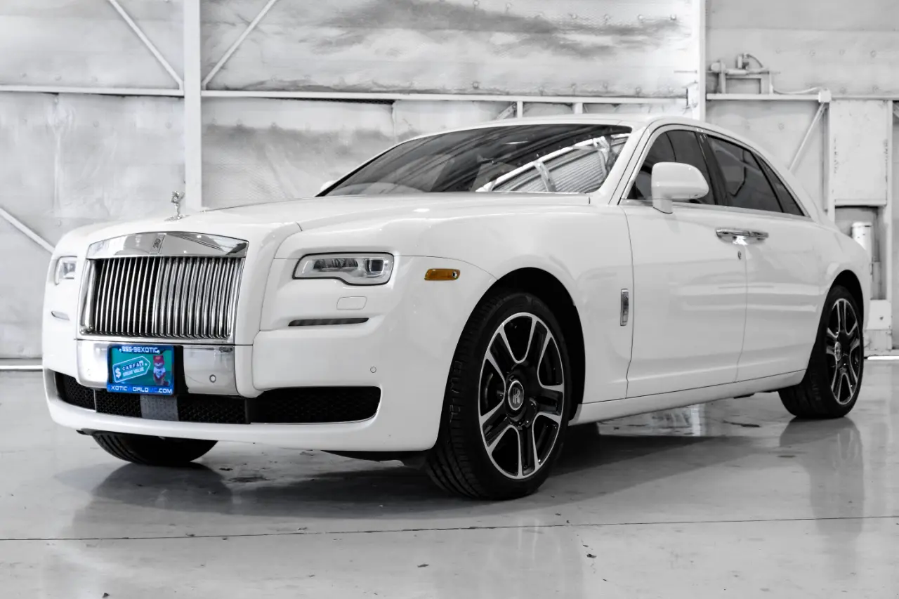 2017 Rolls-Royce Ghost Ghost photo 3