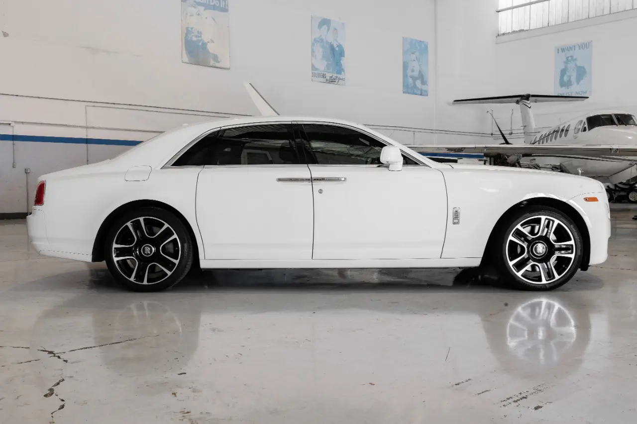 2017 Rolls-Royce Ghost Ghost photo 4