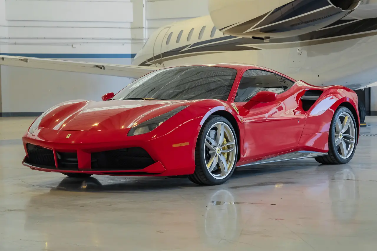 2018 Ferrari 488 Base photo 5