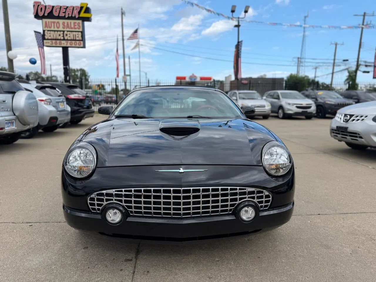 2002 Ford Thunderbird Deluxe photo 3
