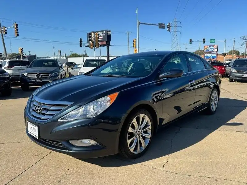 2012 Hyundai Sonata SE 2.0T A/T's photo