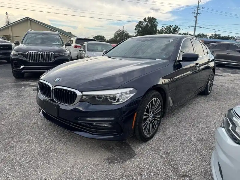 2018 BMW 5 Series 530e xDrive Sedan iPerformance's photo
