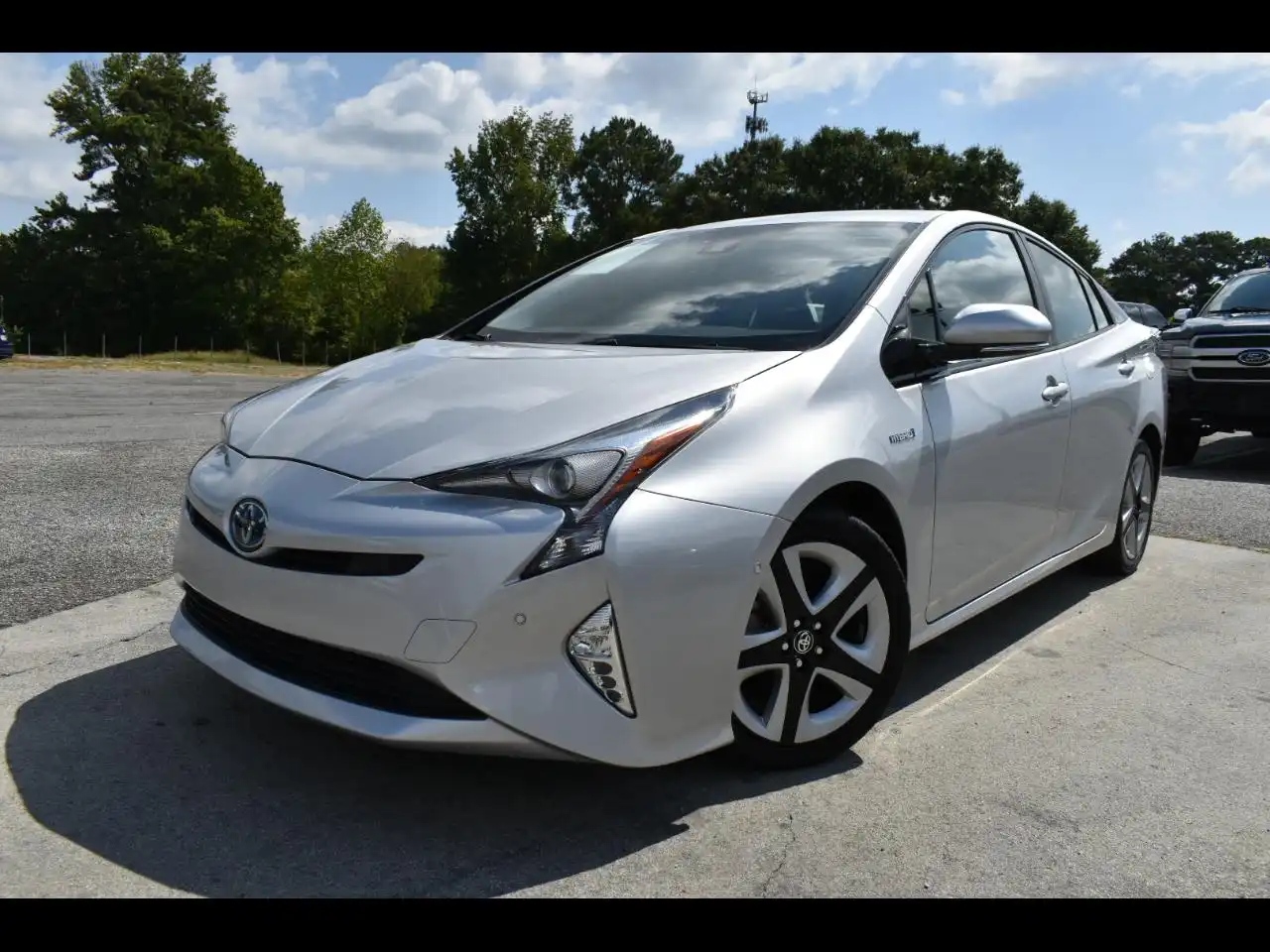 2016 Toyota Prius Four Touring's photo
