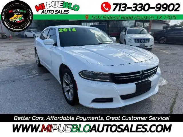 2016 Dodge Charger SE's photo