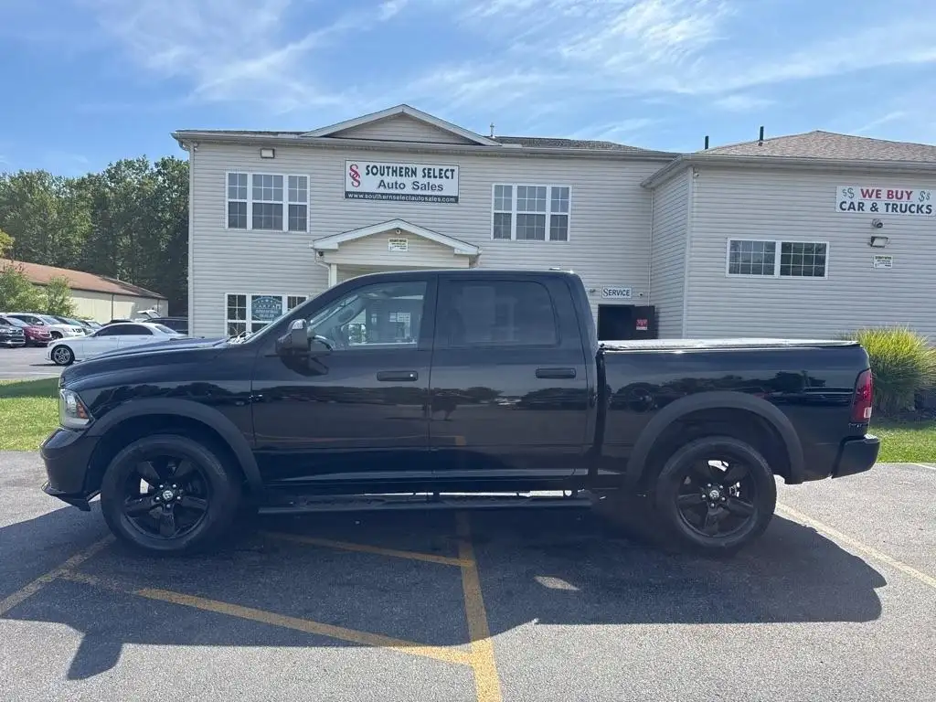 2014 RAM 1500 Express 4WD Crew Cab's photo