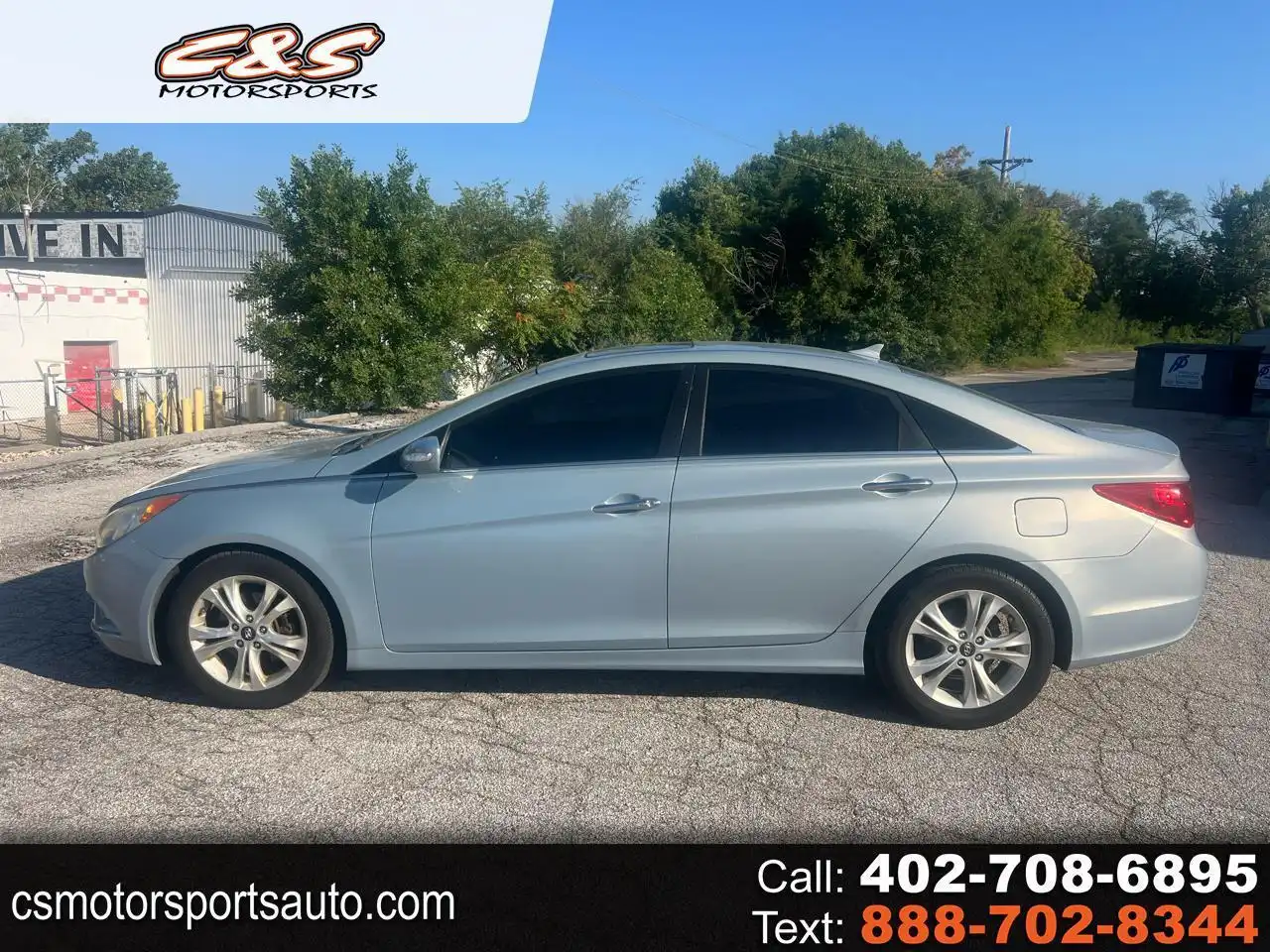 2011 Hyundai Sonata I4 Limited A T's photo