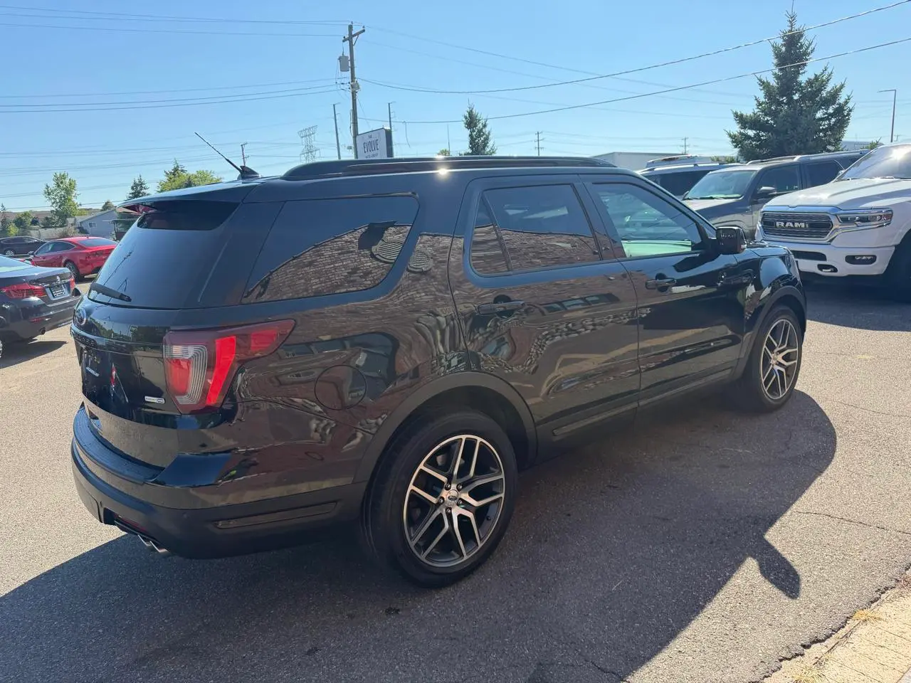 2019 Ford Explorer Sport 4WD photo 4