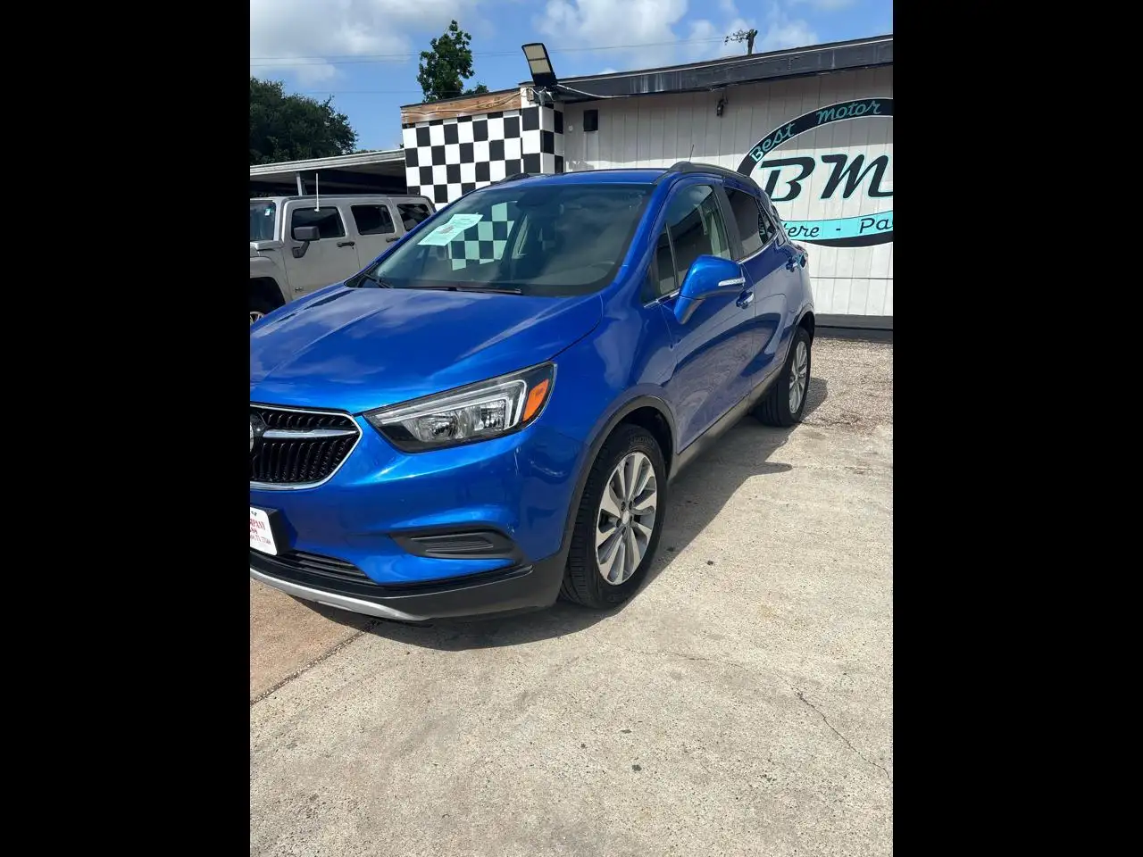 2018 Buick Encore Preferred's photo