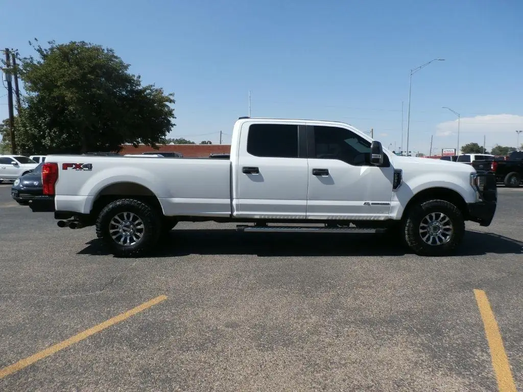2022 Ford F-250 XL 4x4 Crew Cab 8' Box photo 1