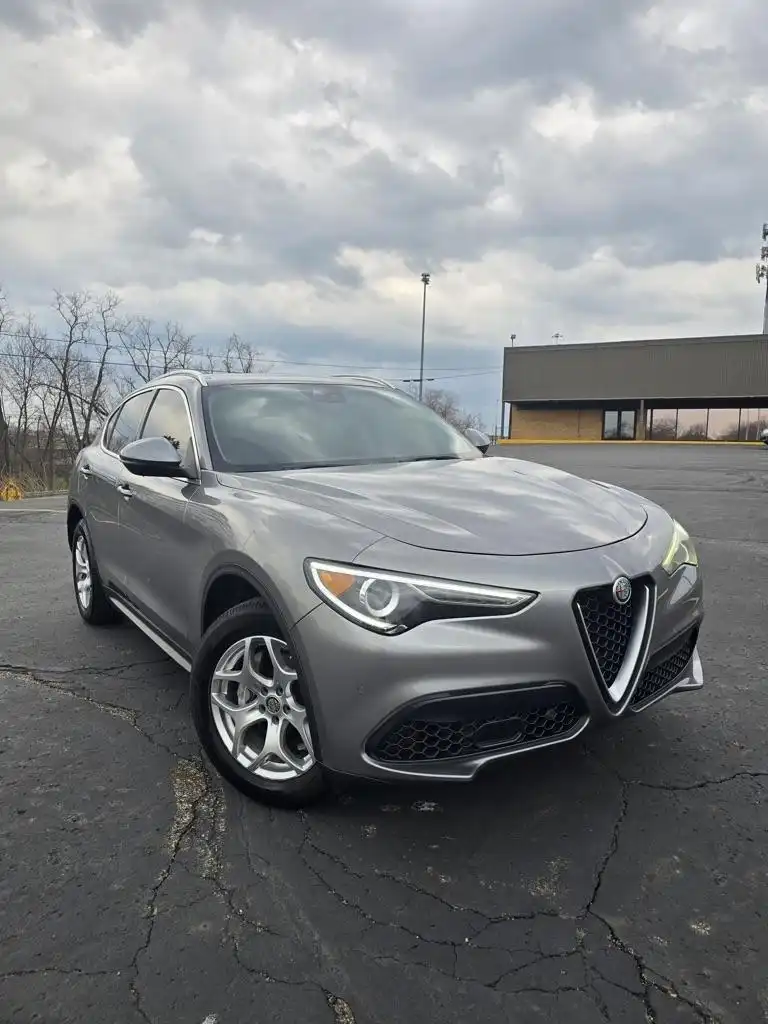 2021 Alfa Romeo Stelvio AWD's photo