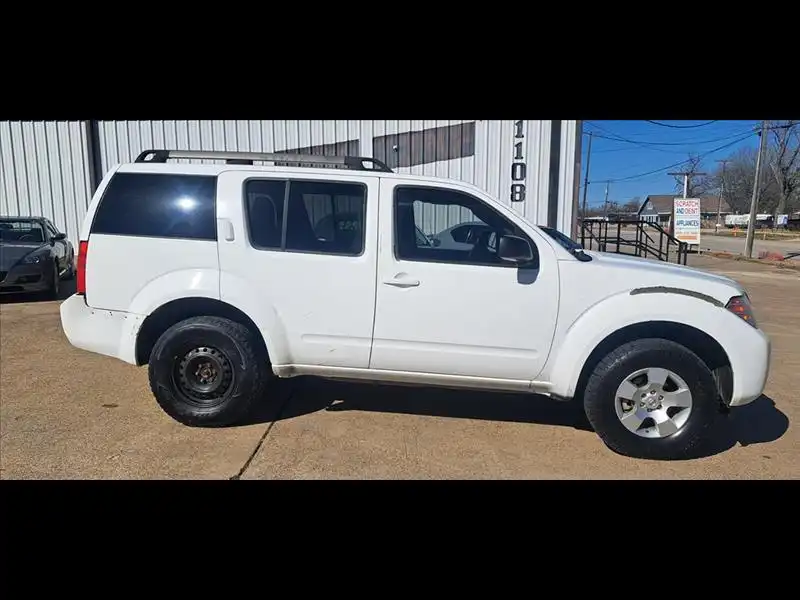 2012 Nissan Pathfinder S 4WD's photo