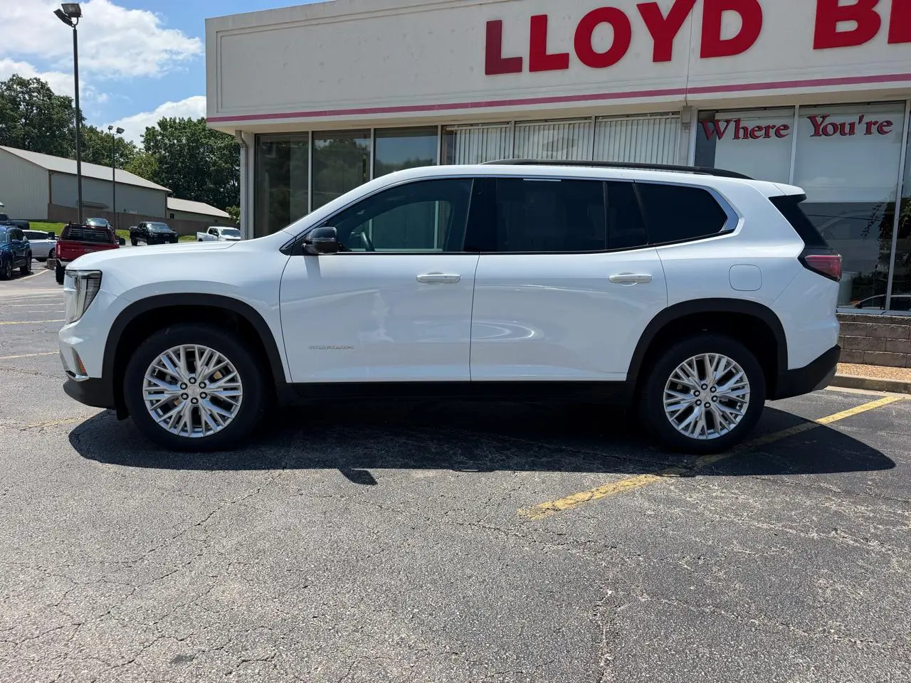 2026 GMC Acadia Elevation AWD photo 3
