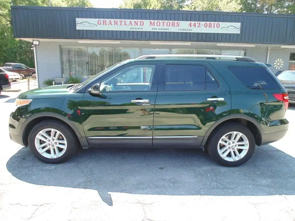 2013 Ford Explorer XLT's photo