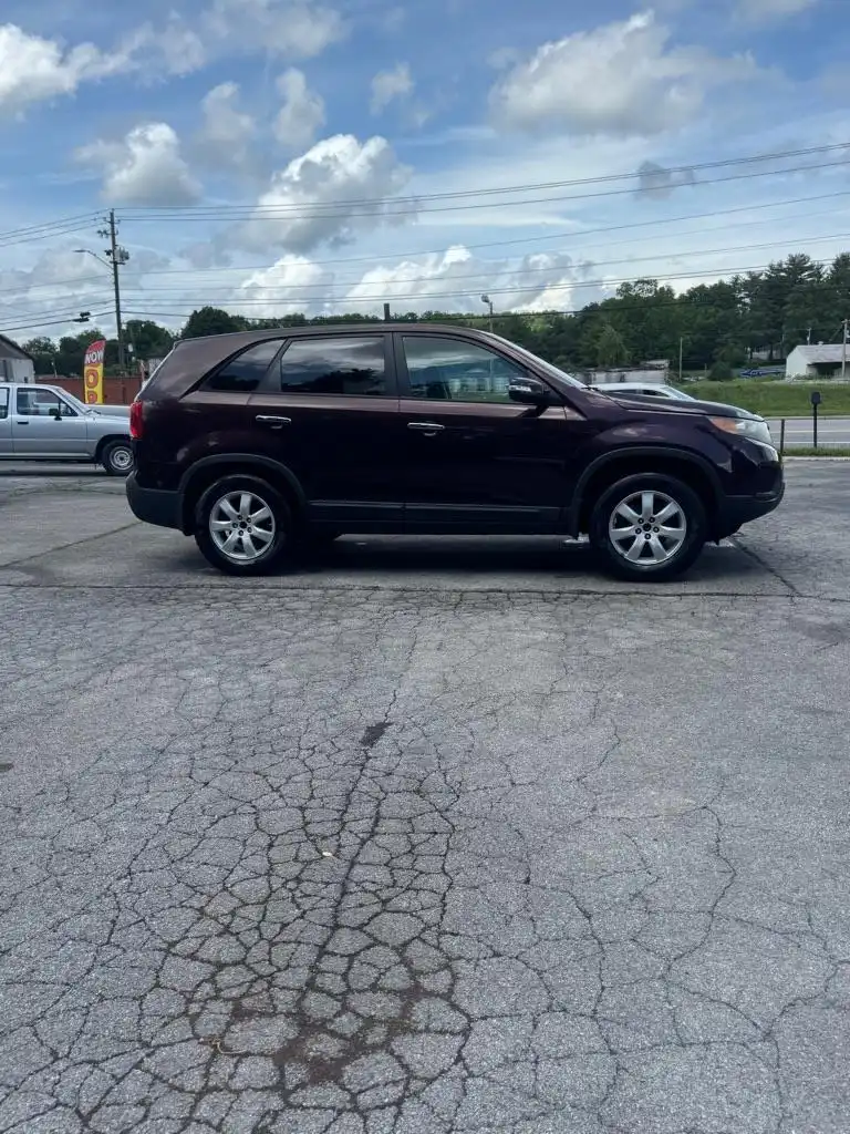 2013 Kia Sorento LX AT's photo