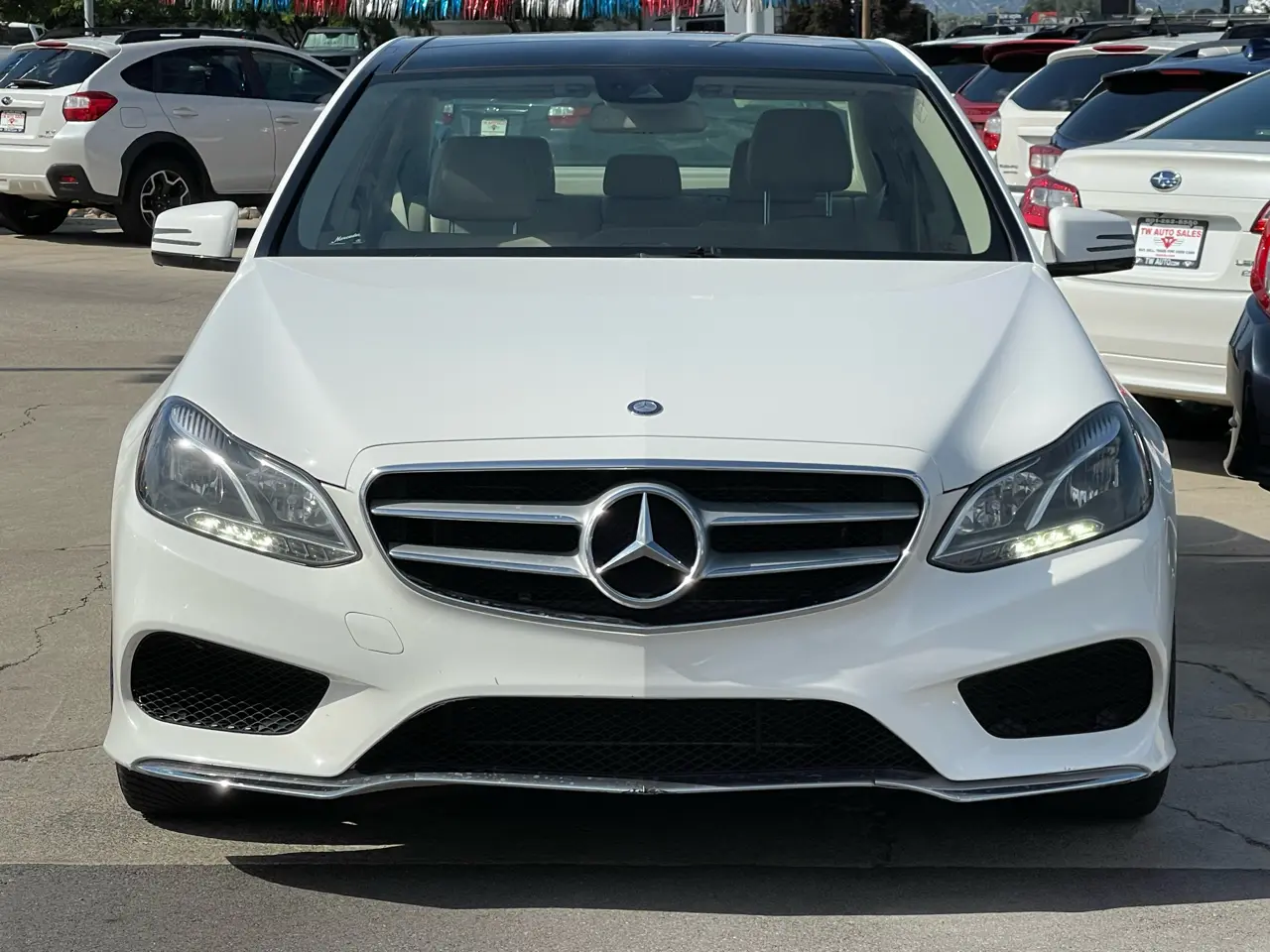 2014 Mercedes-Benz E-Class E350 Luxury 4MATIC photo 3